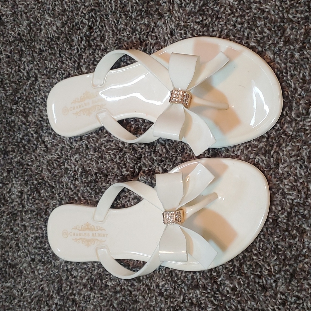 *3 For $10 Item🌟Charles Albert Bow Sandals